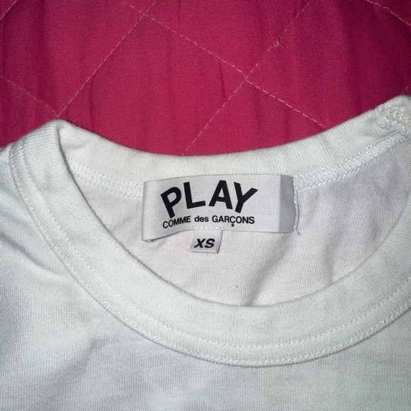 Authentic Comme des Garcons PLAY White T Shirt Xsmall Like New - Picture 2 of 4
